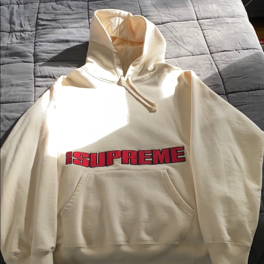 Supreme hoodie